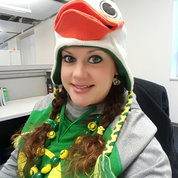 Meet your Posher, Janelle - Picture 2 of 2